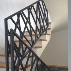 Staircase railing